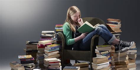 why teenage students are not interested in reading books: the influence of social media on their reading habits